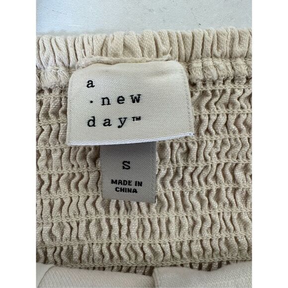 A new day small cropped button up cream cottage - Picture 6 of 8